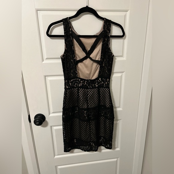 YAYA&CO Gorgeous Lace Cocktail Dress - Picture 3 of 7